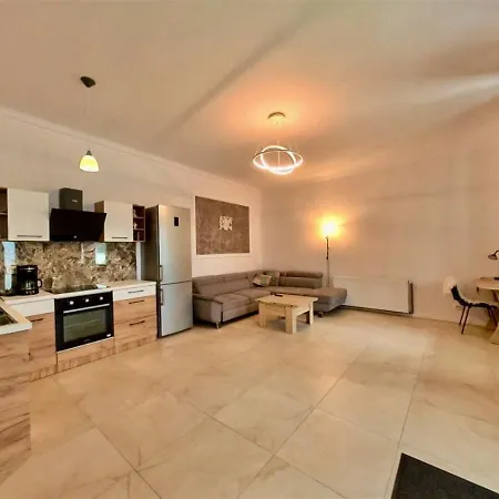 Ming Garden Apartment Brasov